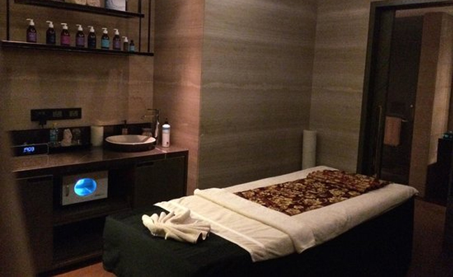 candle massage center interior room